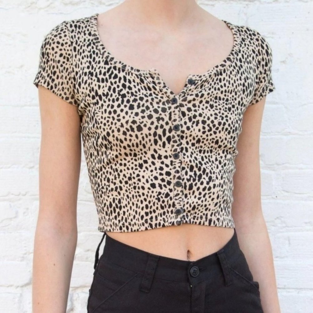 NWT Brandy Melville Zelly Crop Button Top One Size(Best Sz XS-M) Leopard Print